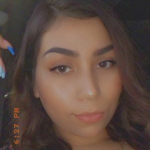 Meet your Posher, Paola